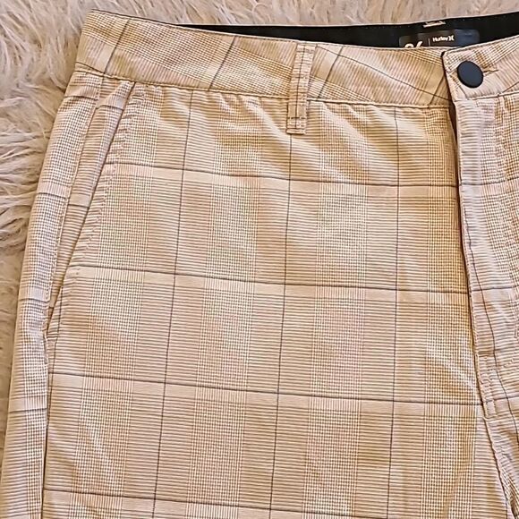 Hurley mens khaki white and black plaid shorts size 36‎ - Picture 2 of 11